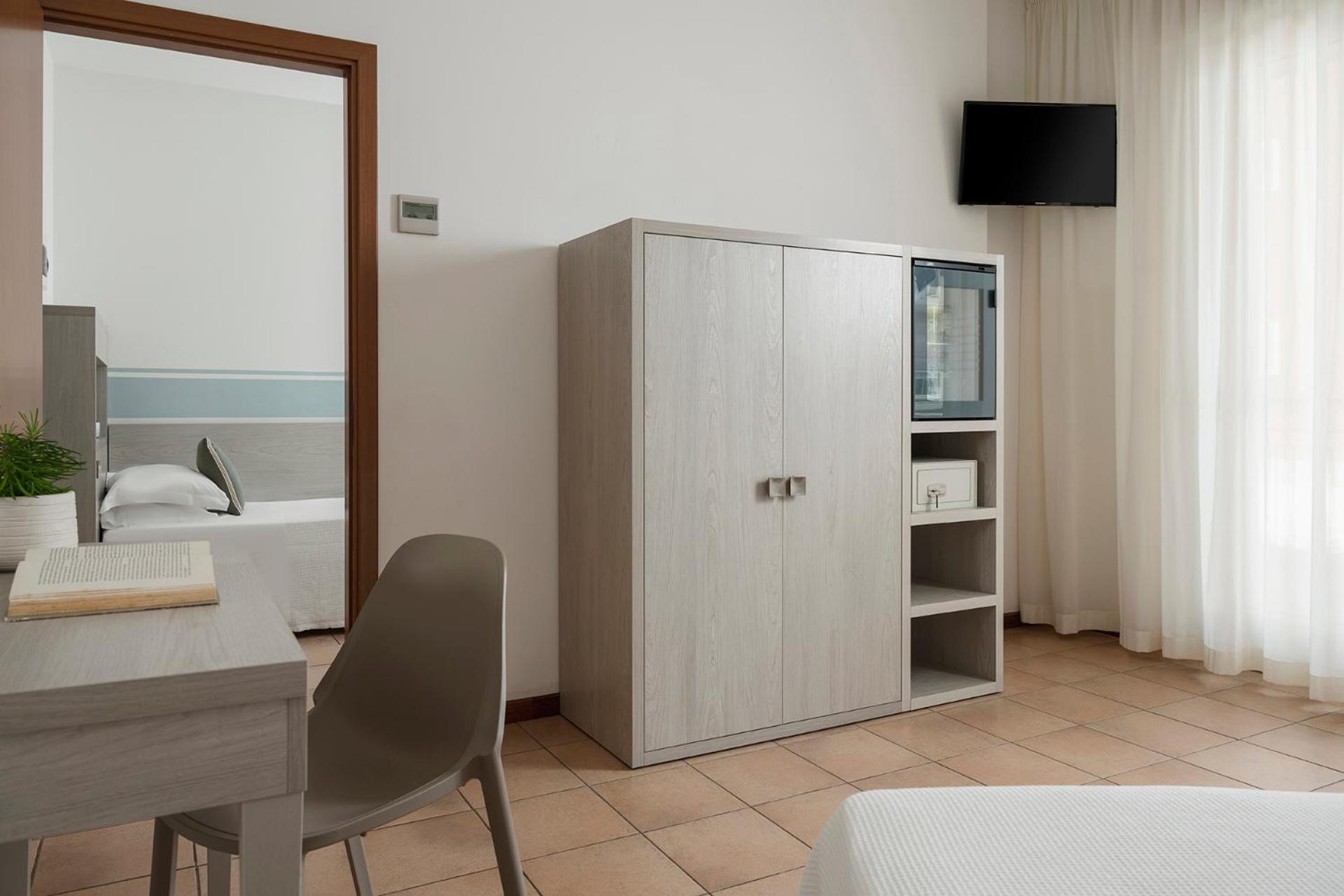 Hotel Roxy & Beach Cesenatico Esterno foto